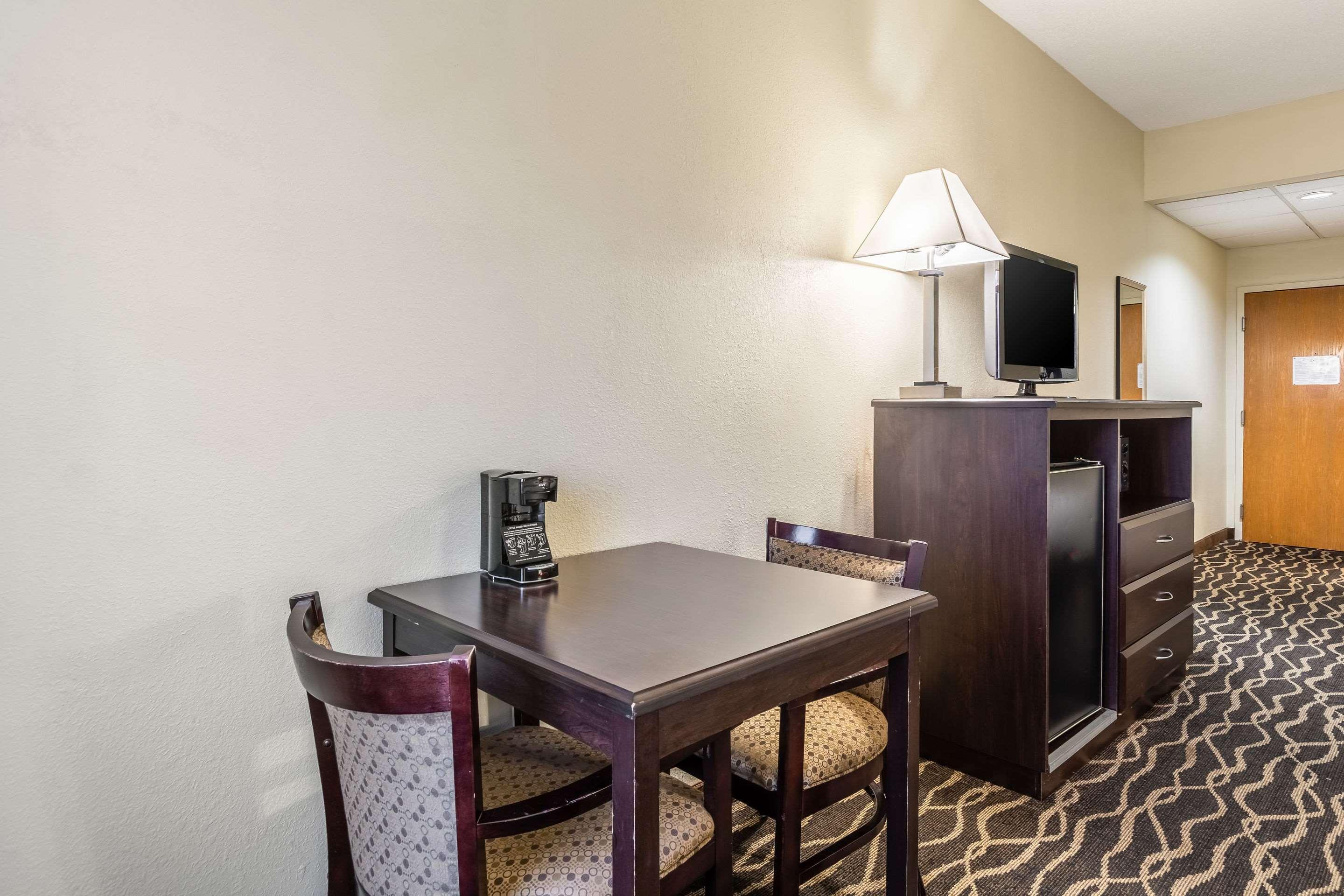 Quality Inn & Suites Southport Indianapolis Dış mekan fotoğraf