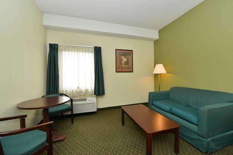 Quality Inn & Suites Southport Indianapolis Dış mekan fotoğraf